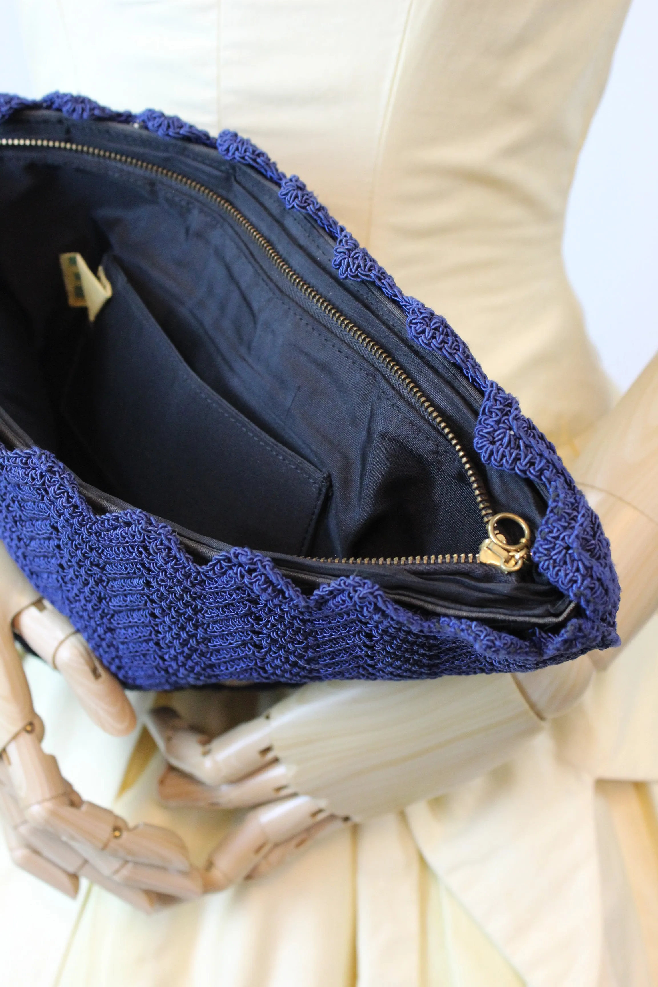 1940s HOLLYWOOD HANDBAGS crochet clutch | new spring summer