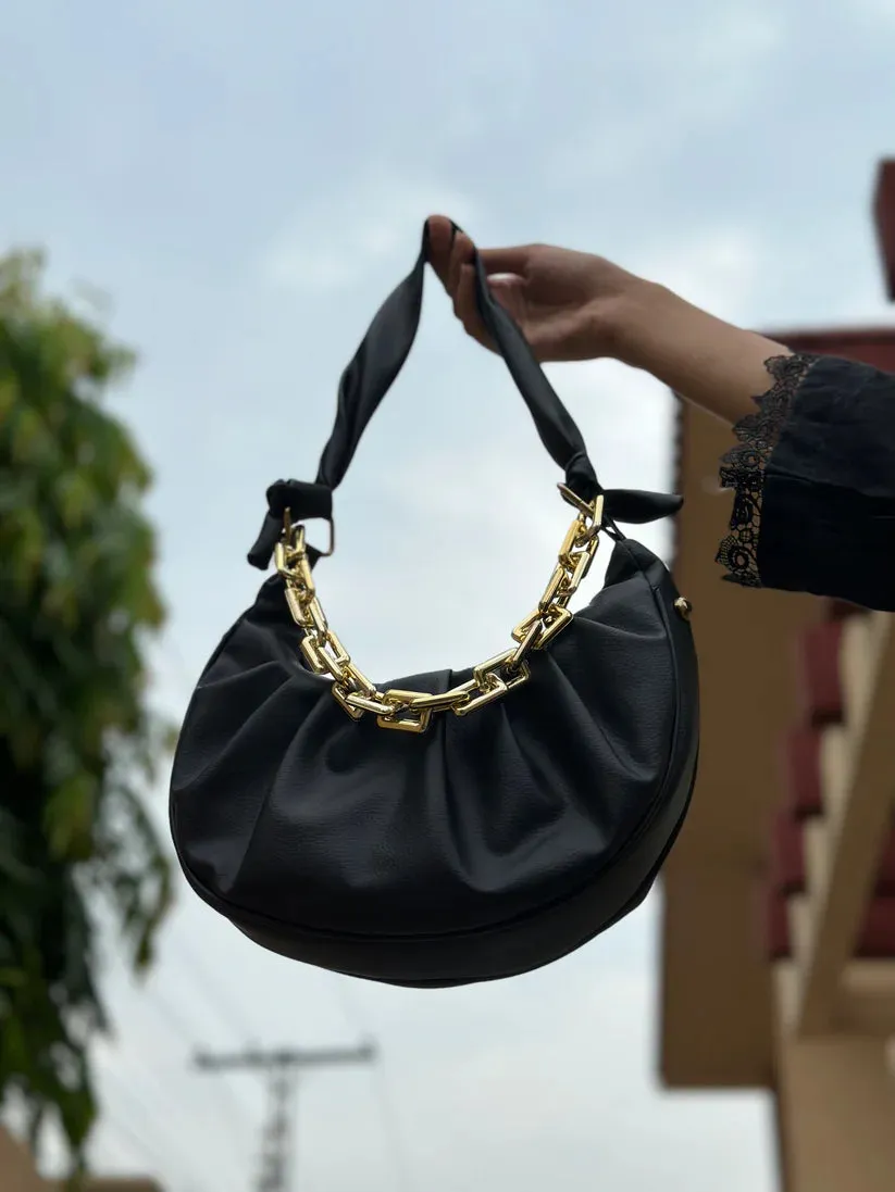 Ruffled Chain Bag “Black